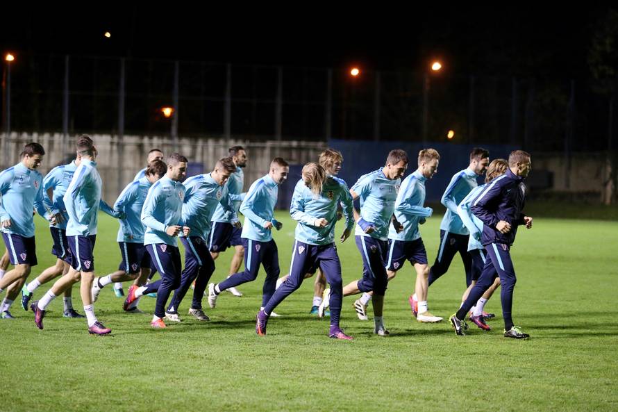 Kapetan-povratnik predvodio je trening, trojica na poštedi