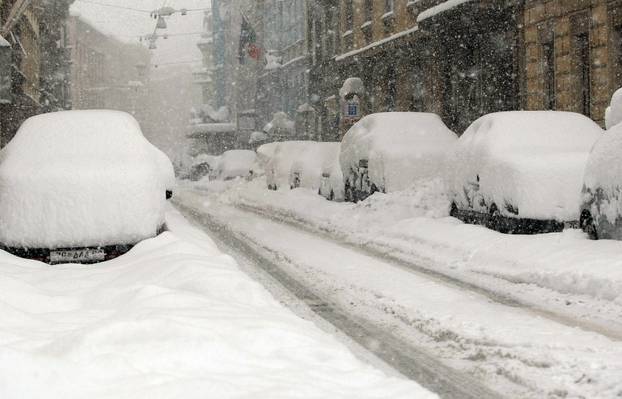 ARHIVA - Zagreb je 14. sije?nja 2013. bio zatrpan snijegom