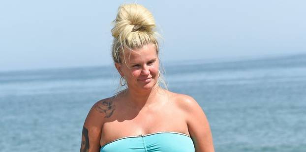 *PREMIUM-EXCLUSIVE* MUST CALL FOR PRICING BEFORE USAGE - Kerry Katona and her beau Ryan Mahoney enjoy a little fun in the sun out on their family holiday in Spain.*PICTURES TAKEN ON 02/08/2022*