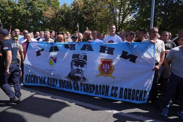 Beograd: Sprovod ratnog zločinca Ratka Mladića