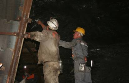 Četiri rudara poginula, a dva ozlijeđena u rudniku u Kaknju 