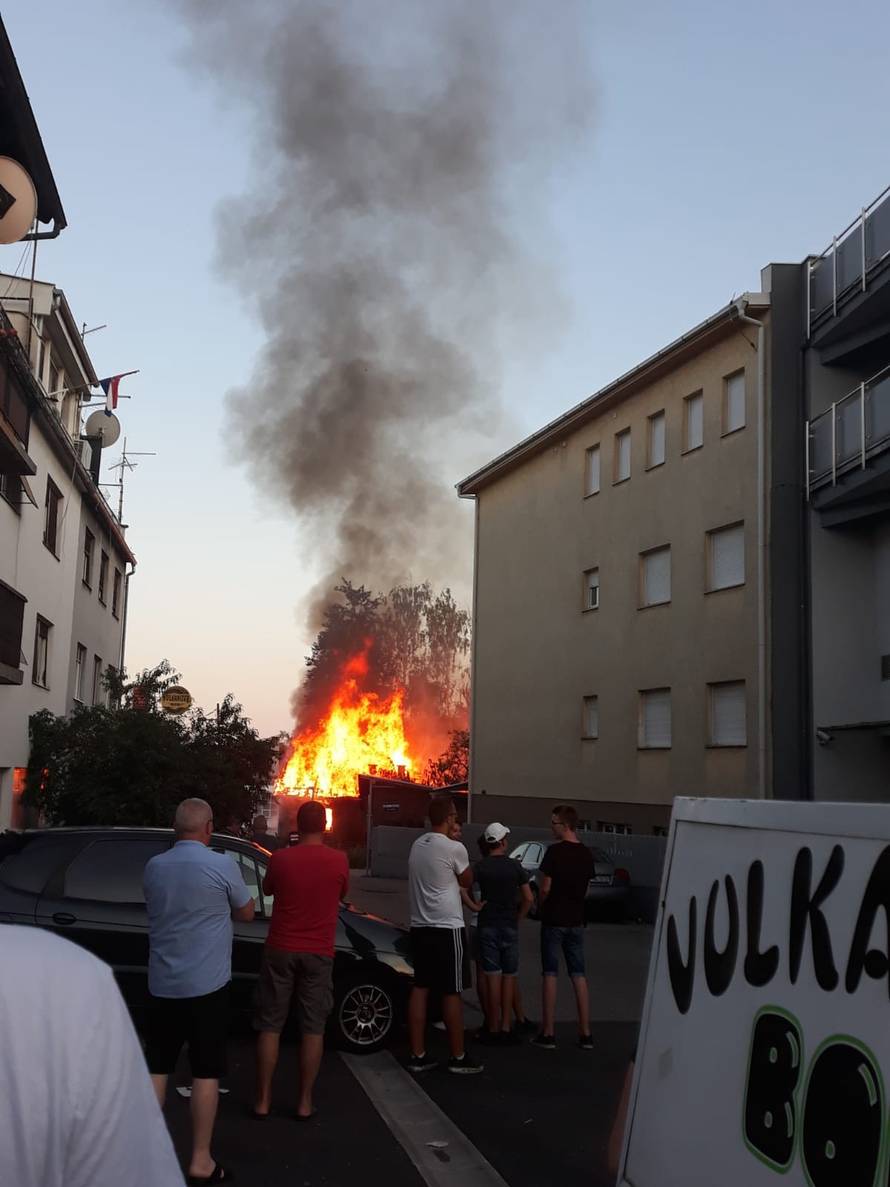 Gorjelo u Dubravi: 'Ulice su zadimljene, ogromna je vatra...'