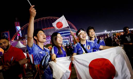 U Japanu nemamo čistačica pa u školama čiste djeca. A navijači za ulaznice daju i 5000 eura!