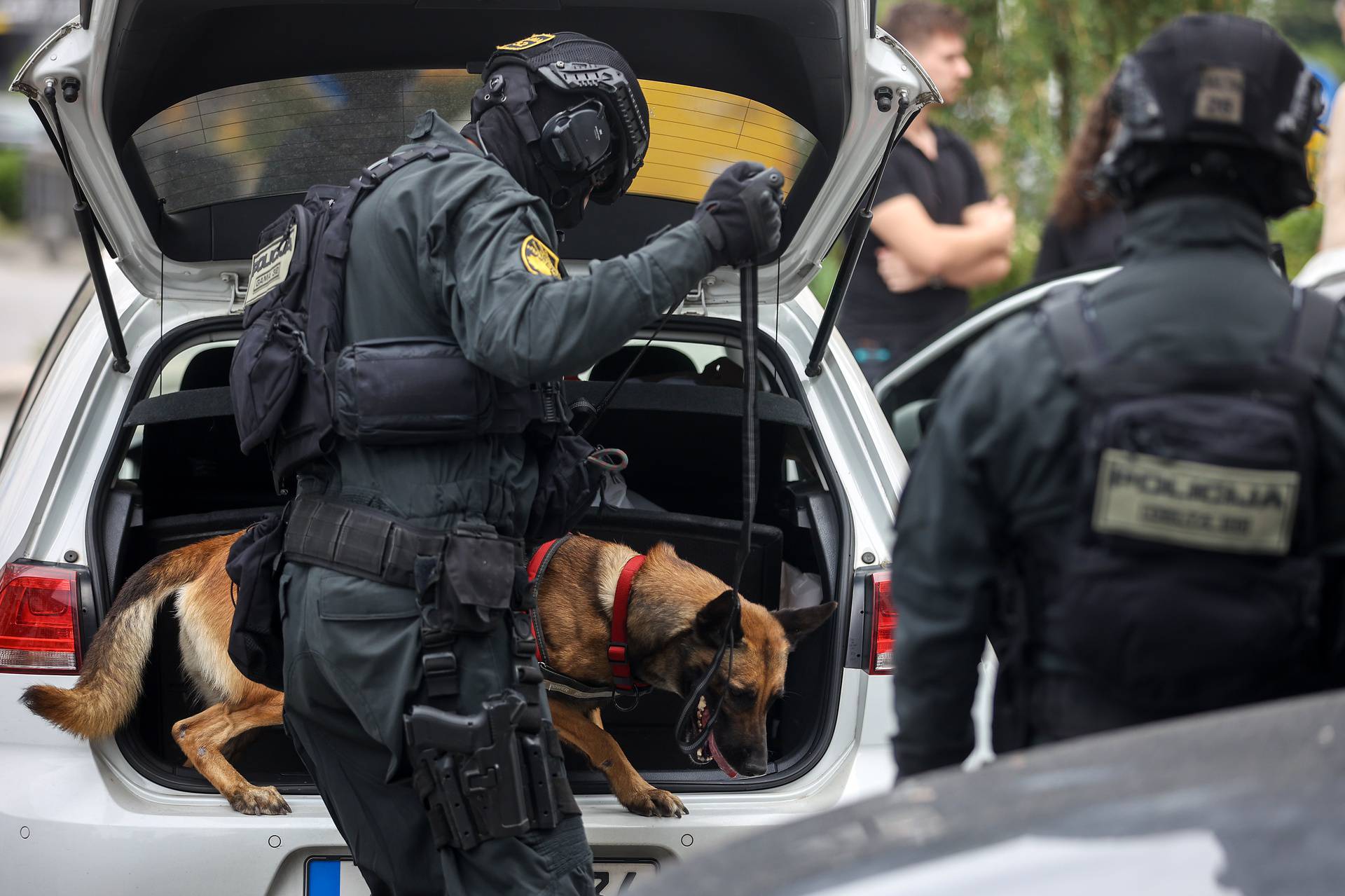 Policijska akcija u Sarajevu, u tijeku su pretresi i uhićenja na više lokacija