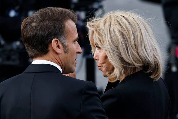 Ceremony commemorating the end of World War II, in Paris