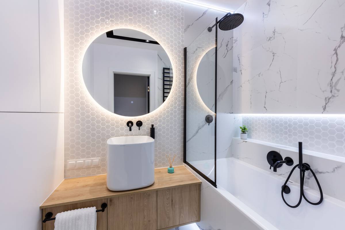 Trik dizajnera interijera kako da malena kupaonica izgleda veće