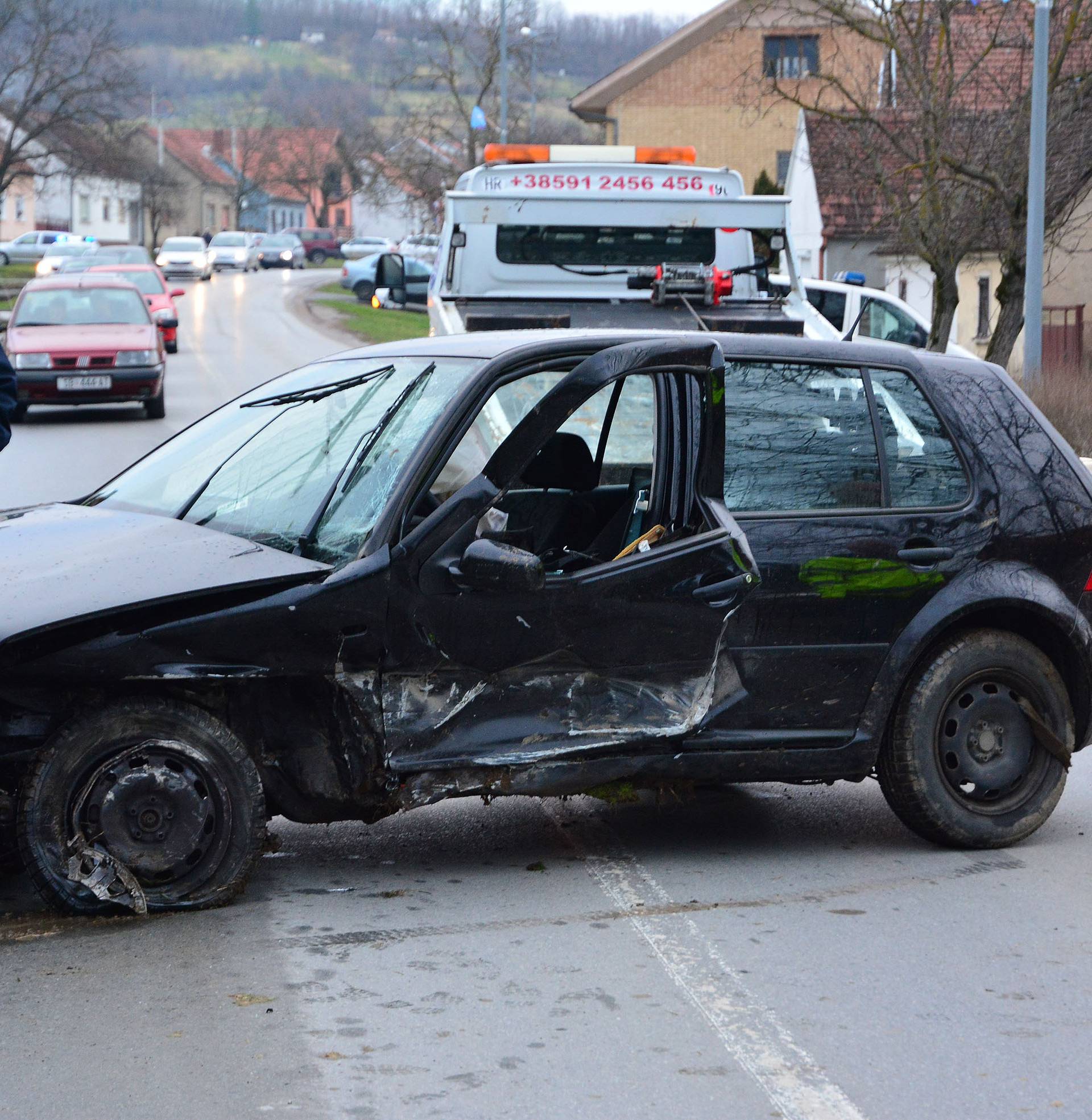 Mladić (21)  izletio s ceste u Sibinju, na mjestu je poginuo