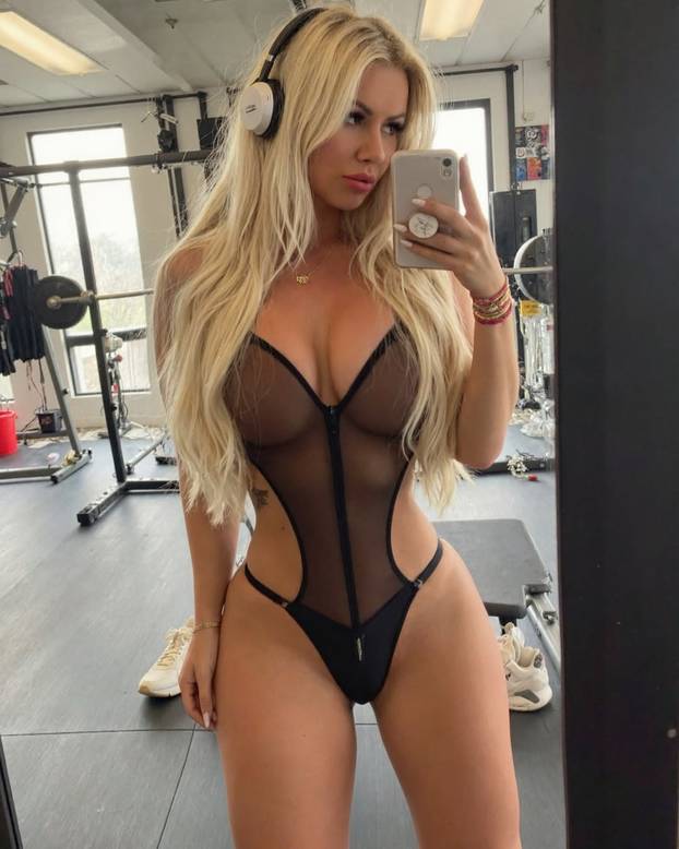 FOTO Bujna Britanka kaže kako su muškarci opsjednuti s njom: 'Jedan me čak stavio u oporuku'