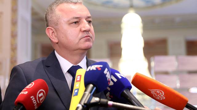 Zagreb: Ministar Horvat o Uljaniku
