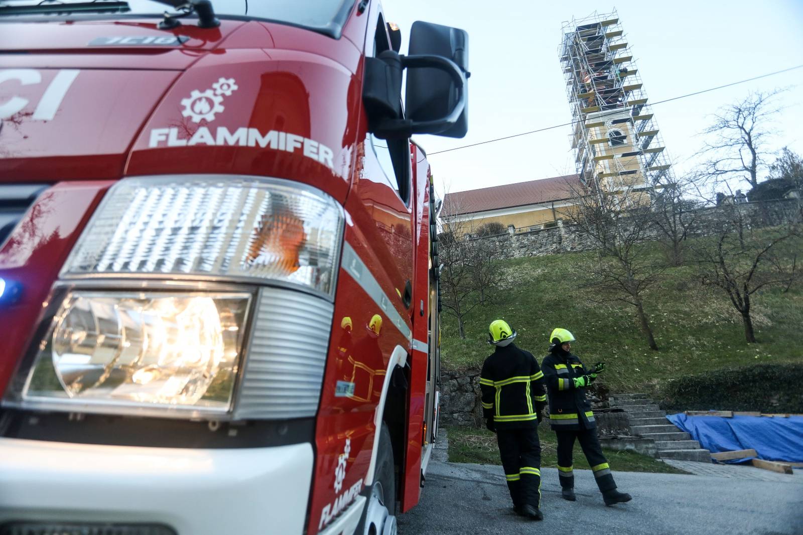 HGSS izveo vježbu spašavanja unesrećenog s tornja župne crkve u Rudama