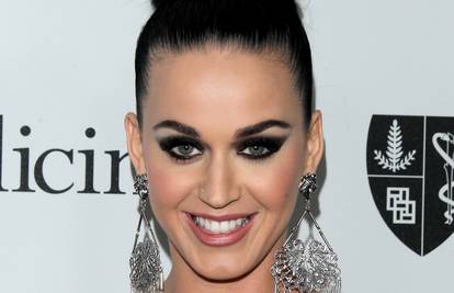 Šokira: Katy Perry se skinula kako bi pomogla Hillary Clinton
