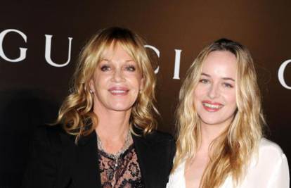 Dakota: 'Hollywood je je**no brutalan prema zrelim ženama'