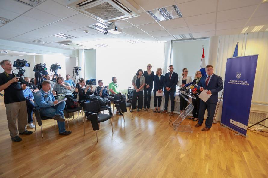 'Vaše mame i tete iz Konzuma imat će vrlo male mirovine'