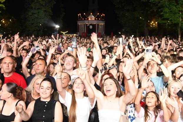 Bjelovar: Koncert Severine na Terezijani