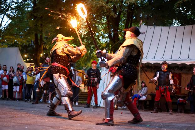 Donja Stubica: Borbe vatrom na Tahijevom viteškom turniru