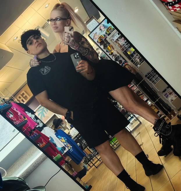 FOTO U porno-mirovini skoro 20 godina: Evo kako danas izgleda 'kraljica 18+' Jenna Jameson