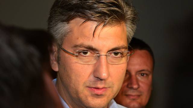 Plenković 'okrivio' Karamarka za sve što se događa u HDZ-u