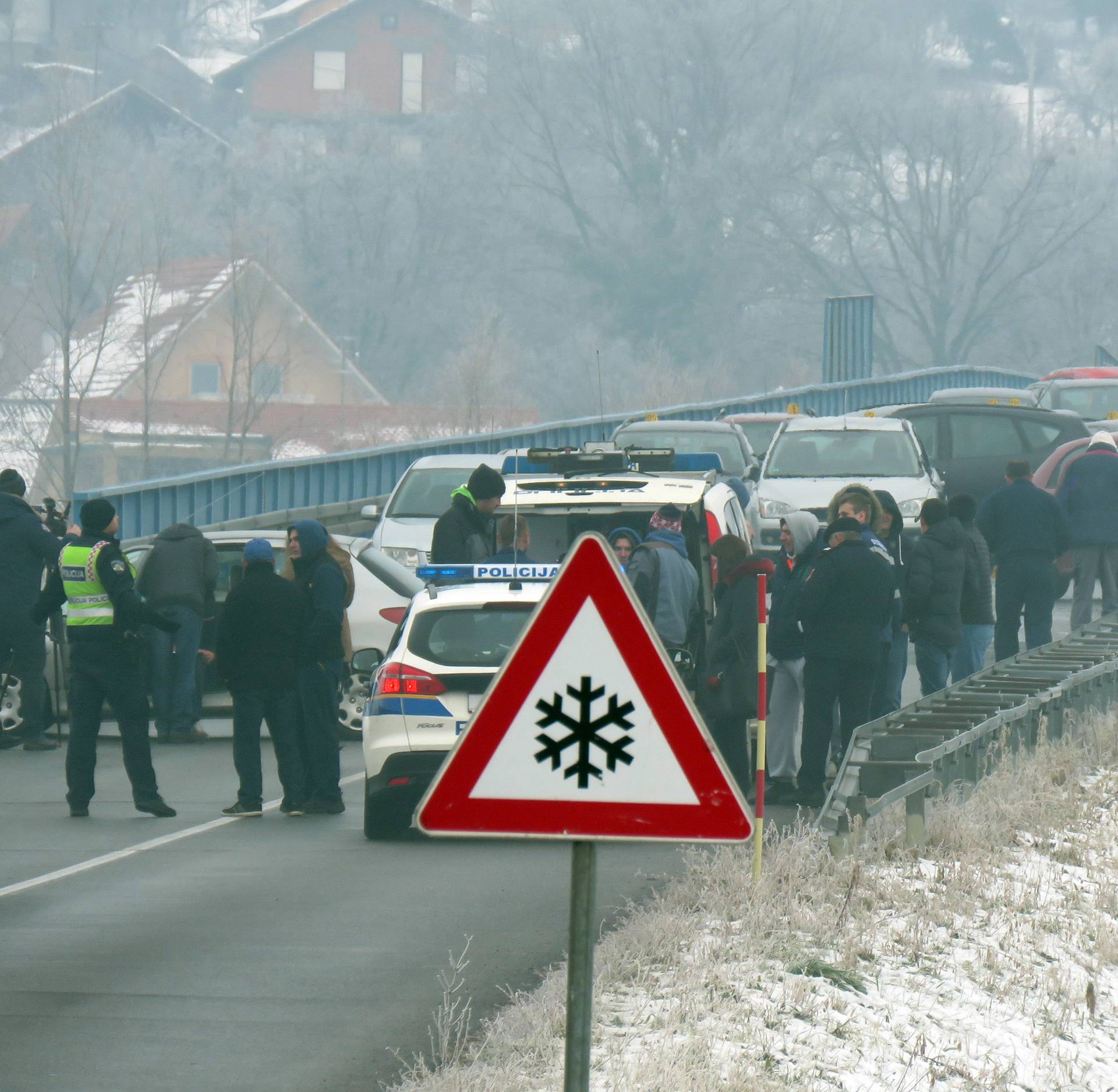 Lančani sudar čak 19 vozila: 'Solili smo, ali je puhao vjetar'