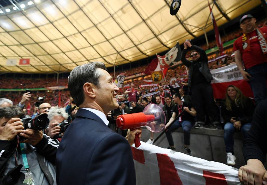 Navijači skandirali, Kovač uzeo megafon i vikao: Ponosan sam!