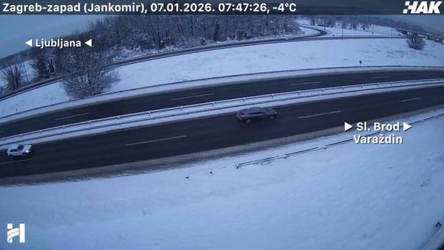 FOTO Autoceste diljem Hrvatske zametene snijegom, pogledajte