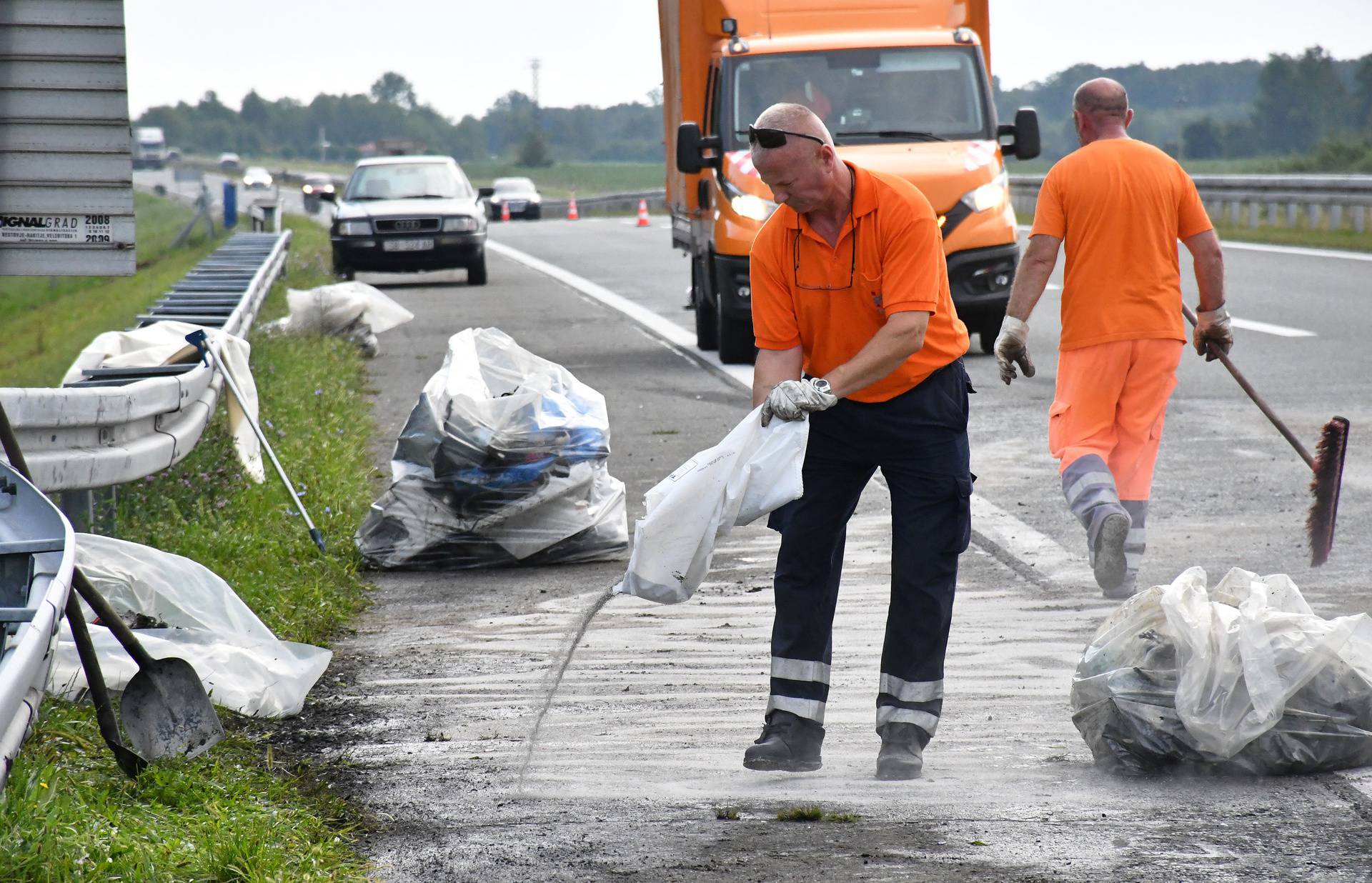 Na autocesti A3 kod Slavonskog Broda sudarila se dva kamiona iste prijevozničke tvrtke iz Turske