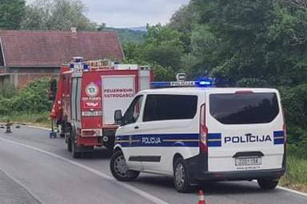 Strašan sudar blizu Požege: Poginuo je vozač kamiona