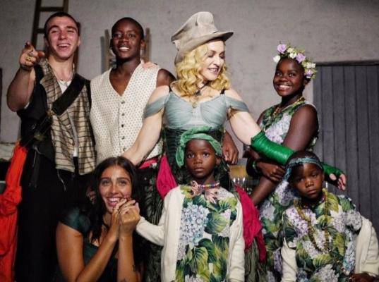 Gucci za ročkas: Madonna ne štedi kada su djeca u pitanju