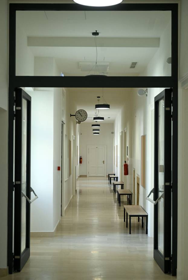 Zagreb: Gradonačelnik sa suradnicima obišao obnovljenu Gornjogradsku gimnaziju