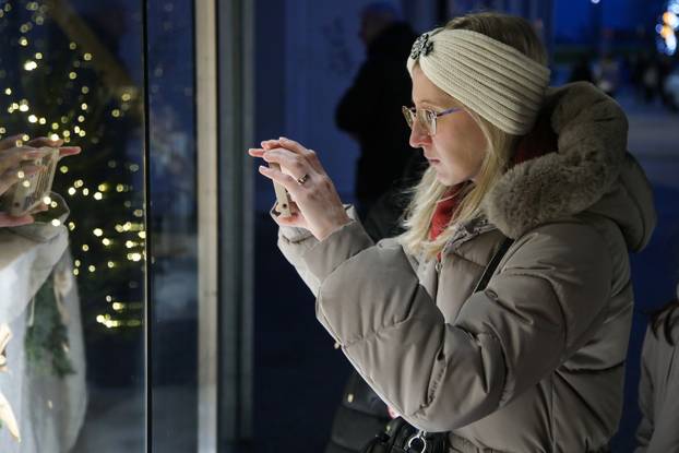 24sata Zagreb: Otvorenje izložbe jaslica Peggy Malbase