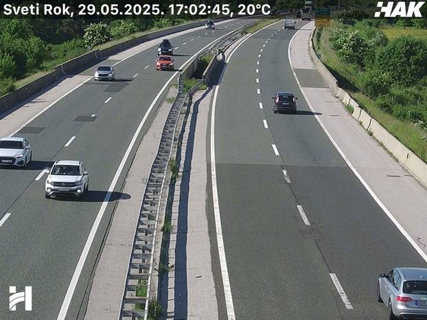 FOTO Kaos na cestama: Kolone prema moru i do 10 kilometara