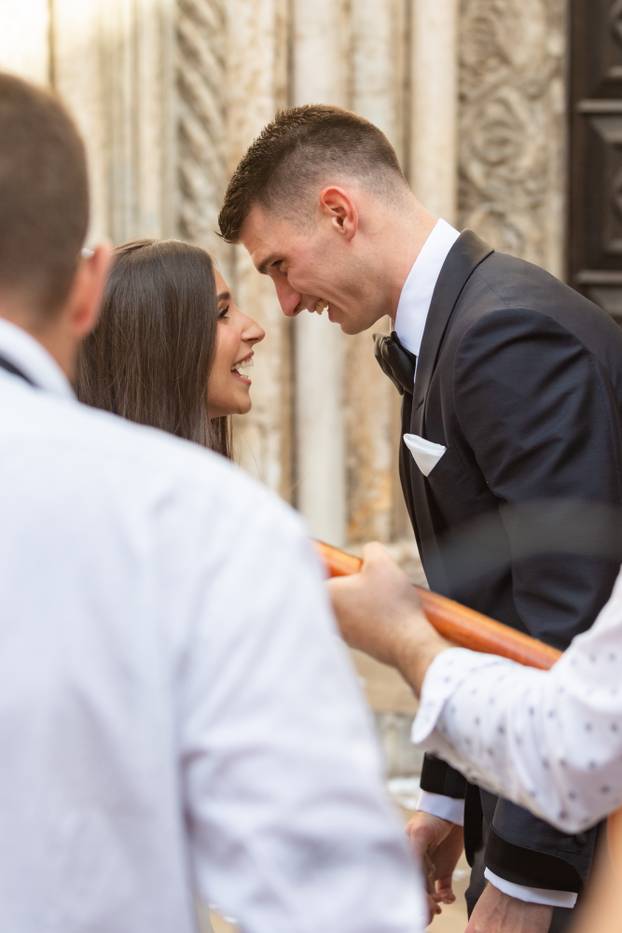 ARHIVA - 2022. Zadar: Vjenčanje Dominika Livakovića i njegove odabranice Helene Matić