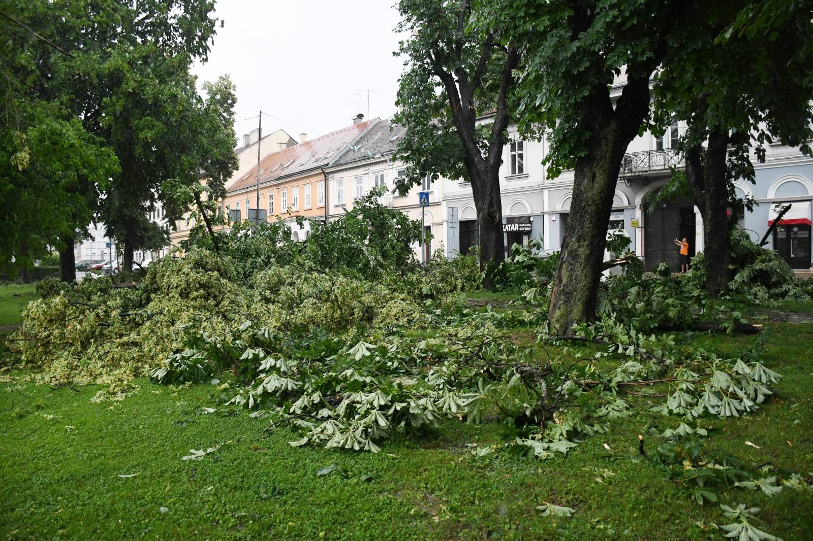 Olujno nevrijeme zahvatilo Sisak