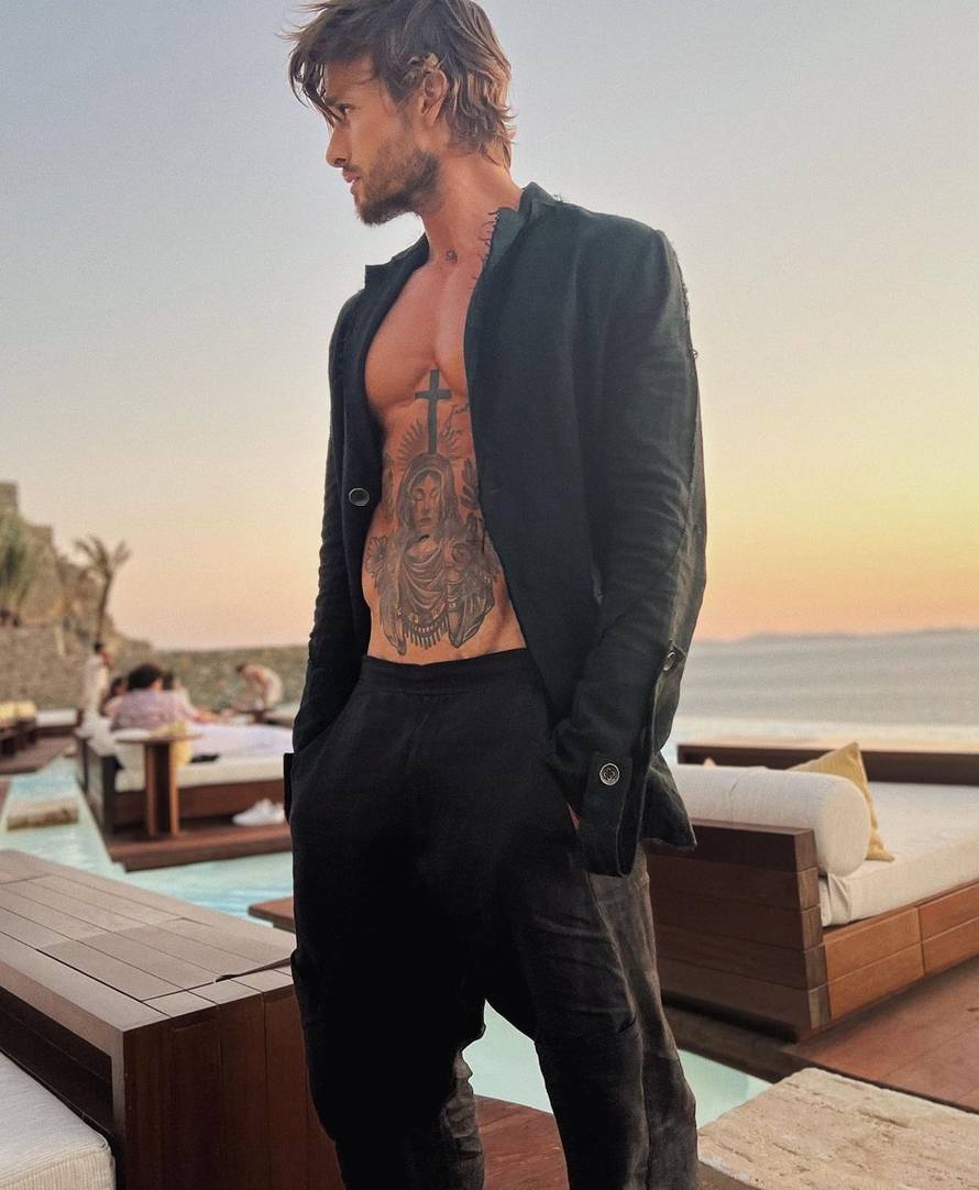 Vlaho Arbulić provozao kćerkicu na motociklu pa je sve snimio: 'Cure se samo žele zabavljati'