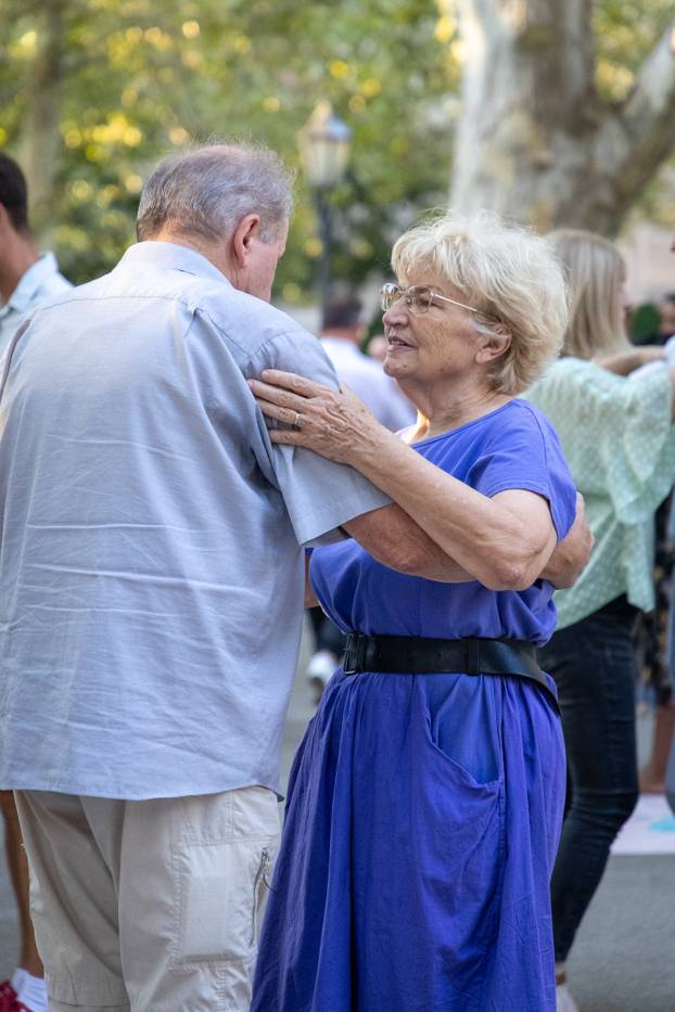 Zagreb: Tango na zrinjevackom plesnjaku