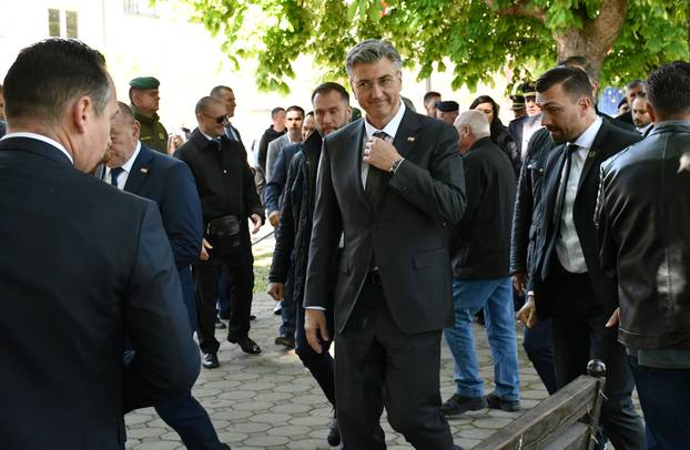 Okučani:  Obilježavanje 31. obljetnice vojno-redarstvene operacije "Bljesak"