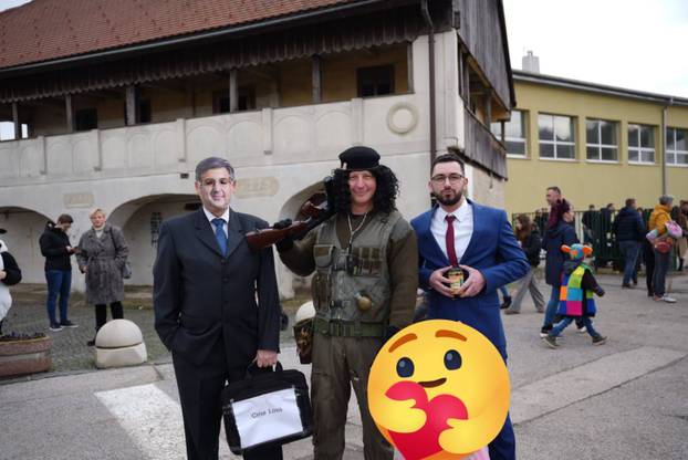 Bilo kuda, Zurovec svuda! Od magičnih 25 cm do vojske i kave sa premijerom Plenkovićem...