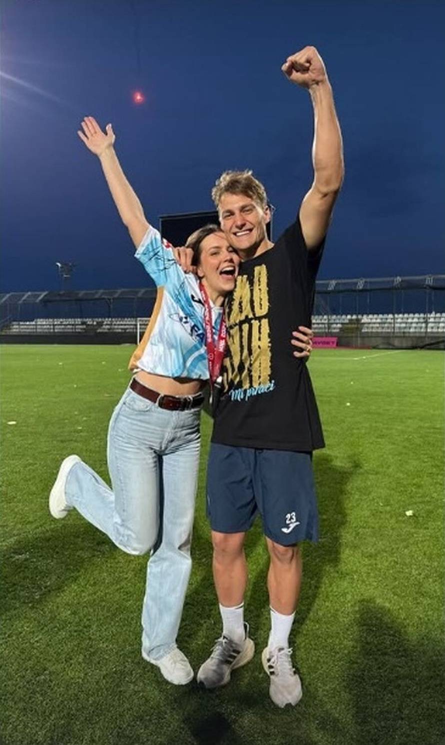 VIDEO Pogledajte atmosferu s vjenčanja asa 'vatrenih'! Javila se i Vanna koja je zapjevala