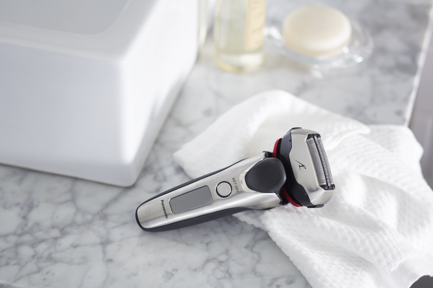 Uz Panasonic brijaće aparate budite privlačniji nego ikad