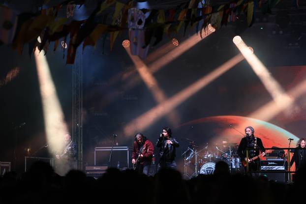 Parni valjak nastupio je  na 200. Samoborskom fašniku