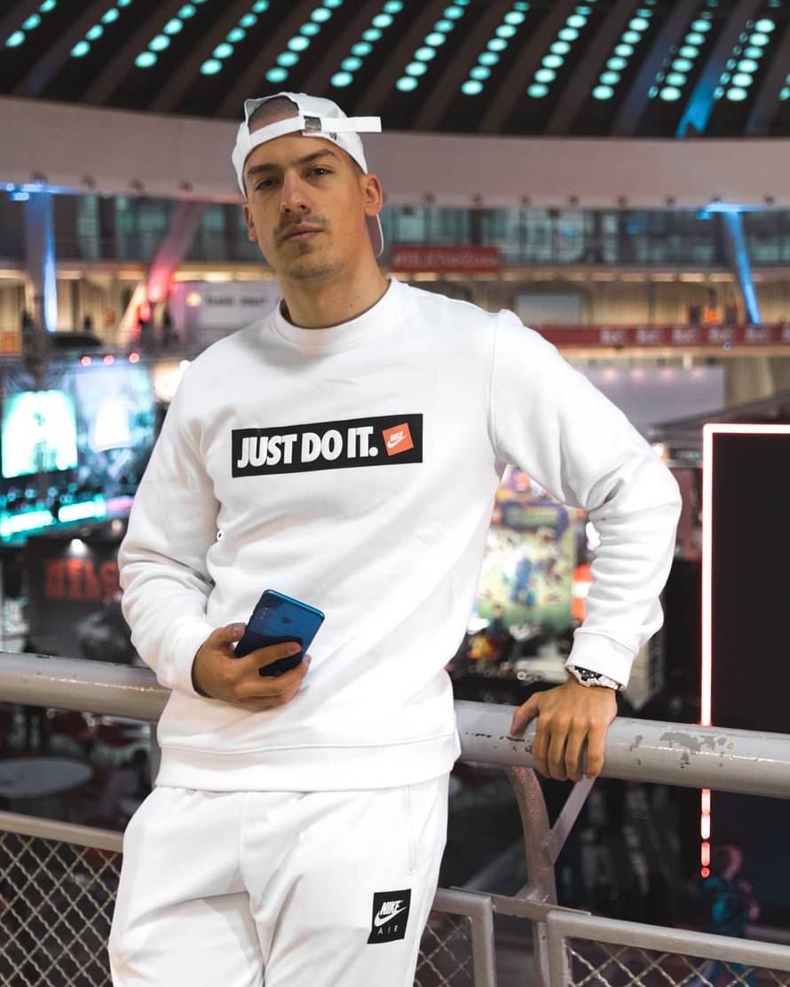 'Nemam dinar od YouTubea, a sad mi hoće uskratiti i preglede'