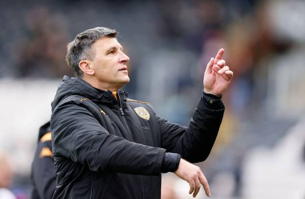 Hull City manager Sergej Jakirovic celebrates after the Sky Bet Championship match at the MKM Stadium, Hull. Picture date: Saturday October 4, 2025.