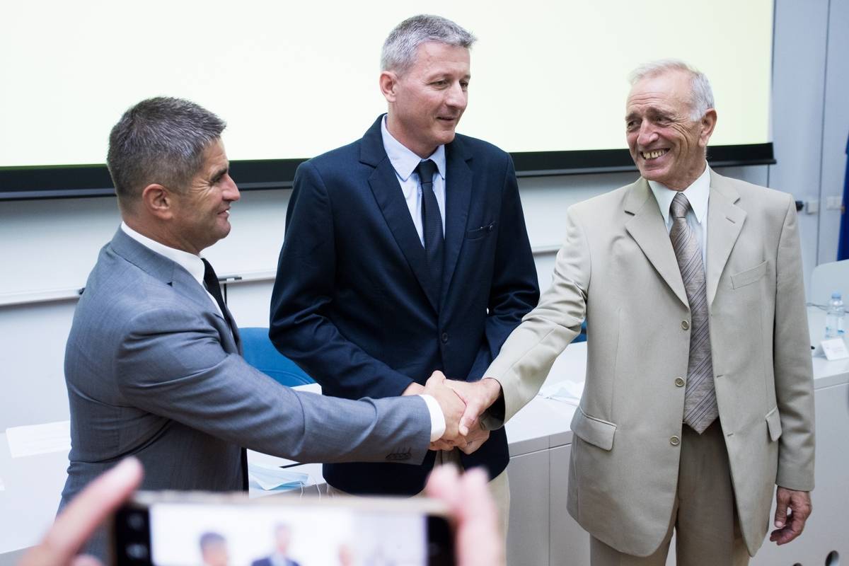Konstituirali Gradsko vijeće u Splitu, predsjednik Jakov Prkić