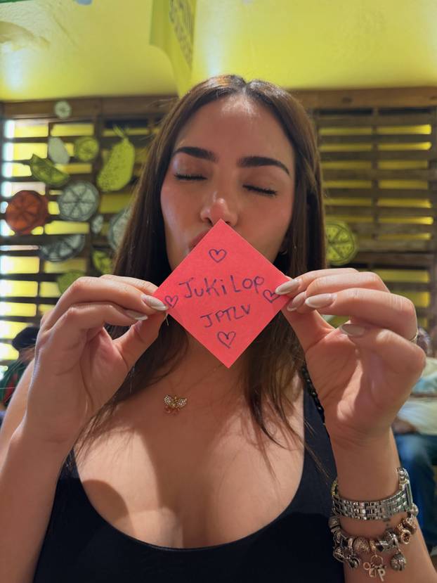 FOTO Meksikanka Kimberly ima 36 milijuna pratitelja: Kad je vidite u bikiniju, sve je jasno