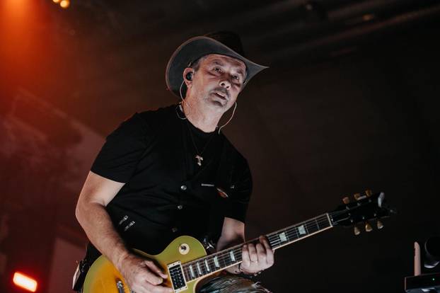 Thompson drugu večer zaredom napunio riječku Dvoranu mladosti: Pogledajte atmosferu