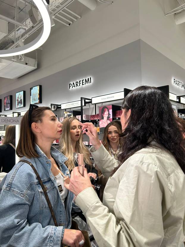 FOTO/VIDEO Sephora u Zagrebu otvorila vrata! Natasha Denona šminkala Zagrepčanke