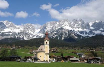 Austrija prodaje dva planinska vrha u Alpama za 900.000 kn 
