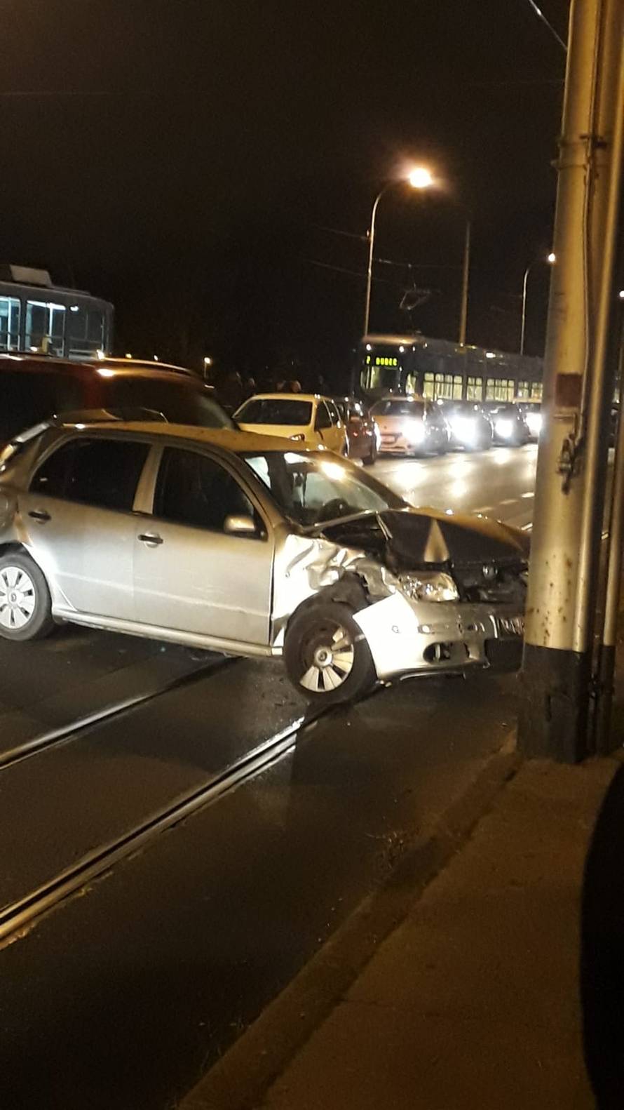 Sudarila se dva tramvaja i dva automobila, nema ozlijeđenih