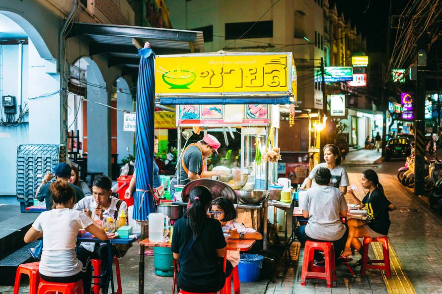 Phuket, Tajland: Od cjenkanja do masaže sa 'sretnim krajem'