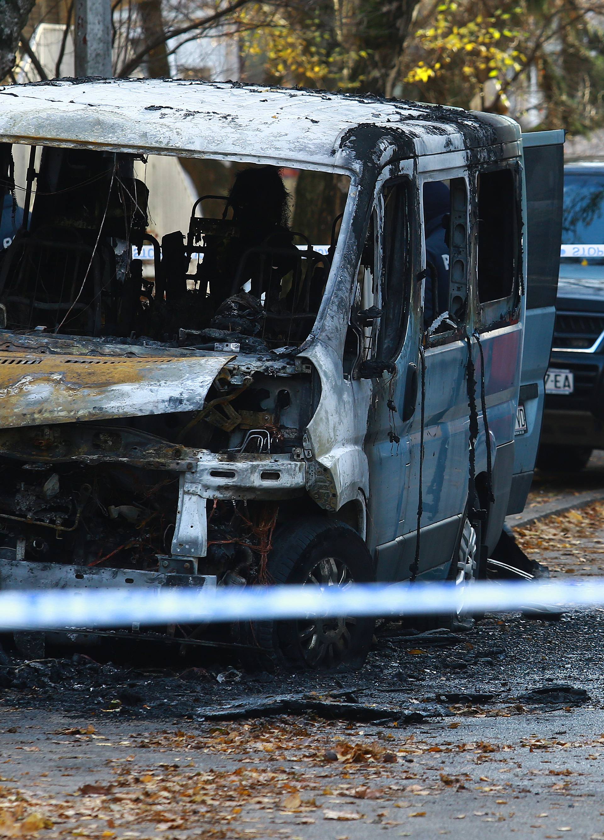 Zagreb: U noÄ?i izgorio kombi ispred hostela Arena