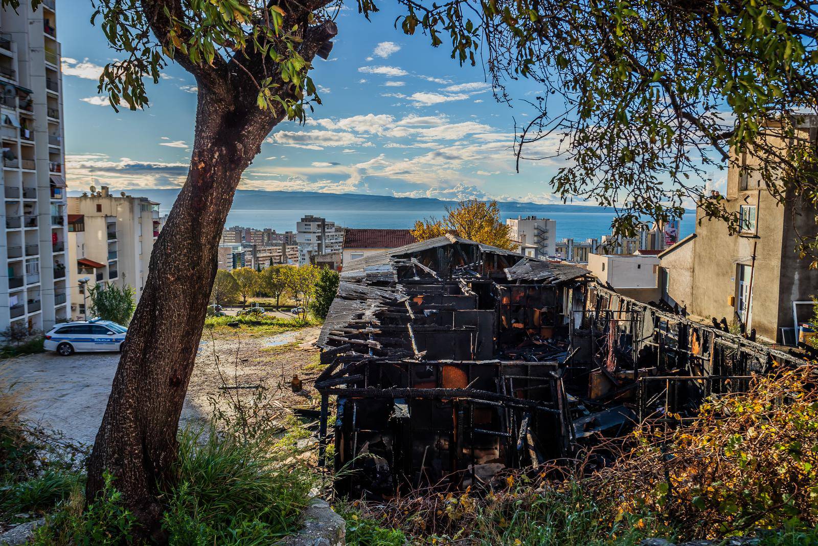 Split: Jutro nakon požara barake na Sućidru
